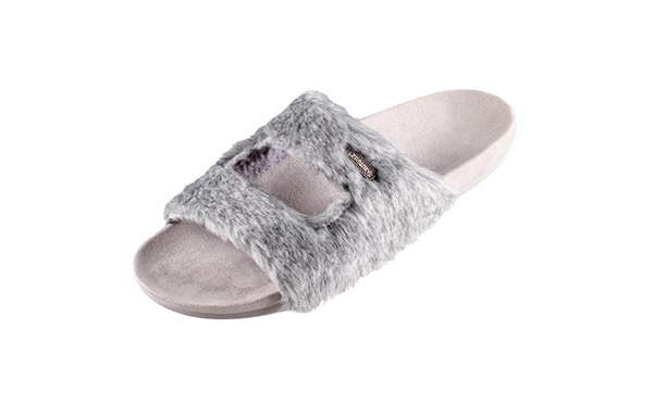 {振揚實業是拖鞋廠家、拖鞋加工廠、拖鞋代工廠、高端拖鞋定制、人字拖加工廠、定制拖鞋工廠、品牌拖鞋代工廠、涼鞋代工廠、沙灘拖鞋廠家、涼鞋廠家,提供經典款高功能拖鞋,美型拖鞋,耐磨防滑拖鞋。}